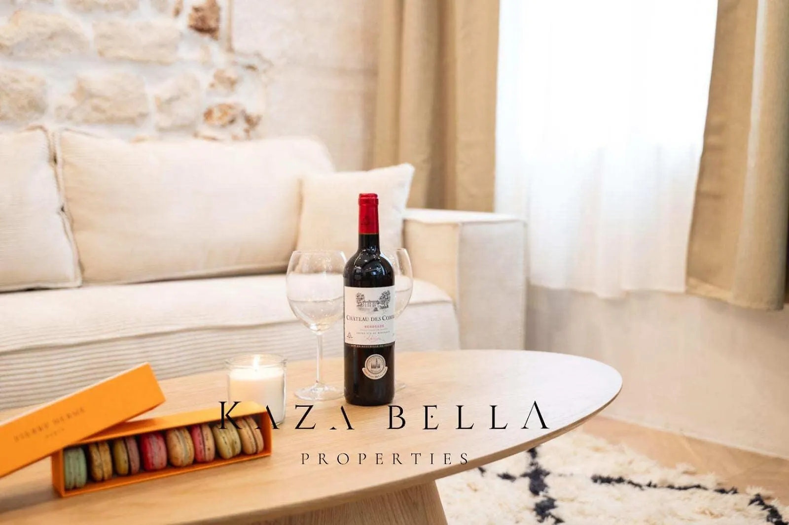Kaza Bella - Haut Marais Modern Flat With Small Pool Paris